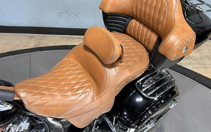 2019 Indian Motorcycle® Roadmaster® Thunder Black