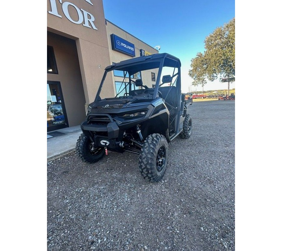 2026 Can-Am® Defender XT HD11