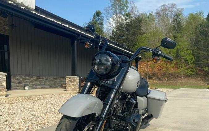 2024 Harley-Davidson Road King Special Billiard Gray