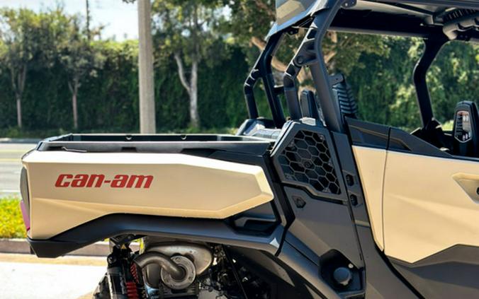 2023 Can-Am™ Commander MAX XT-P 1000R