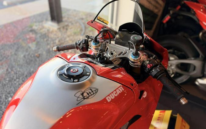 2024 Ducati Panigale V4 Bautista 2022 World Champion Replica RED