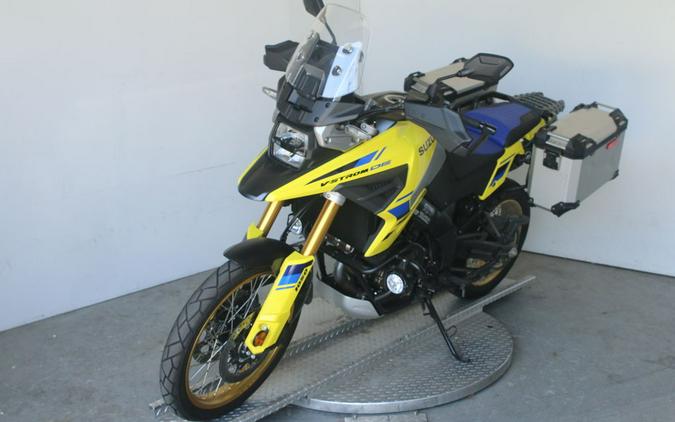 2023 Suzuki V-Strom 1050DE Adventure