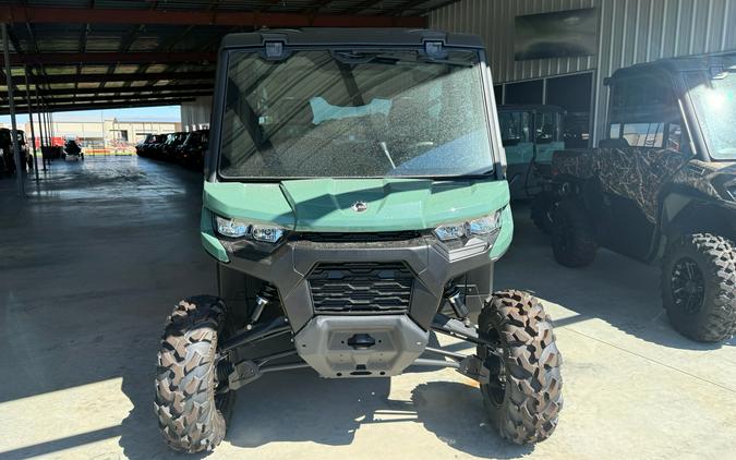 2026 Can-Am Defender DPS CAB HD10