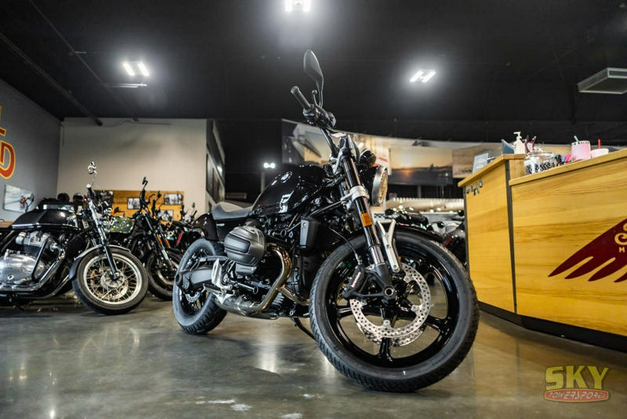 2024 BMW R 12 nineT Blackstorm Metallic