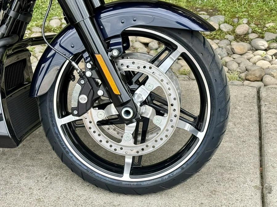 FLTRX 2025 Road Glide™