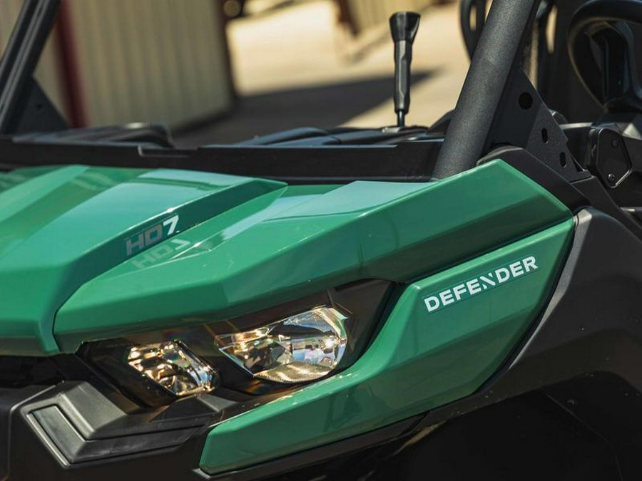 2025 Can-Am® Defender MAX HD7