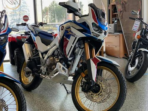 2020 Honda Africa Twin Adventure Sports ES DCT Review (18 Fast Facts)