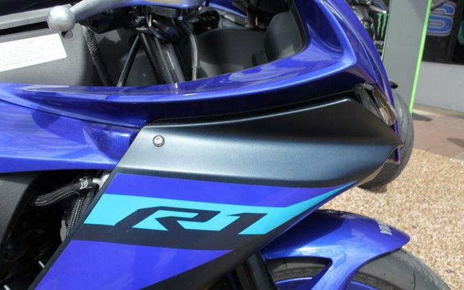 2024 Yamaha YZF-R1