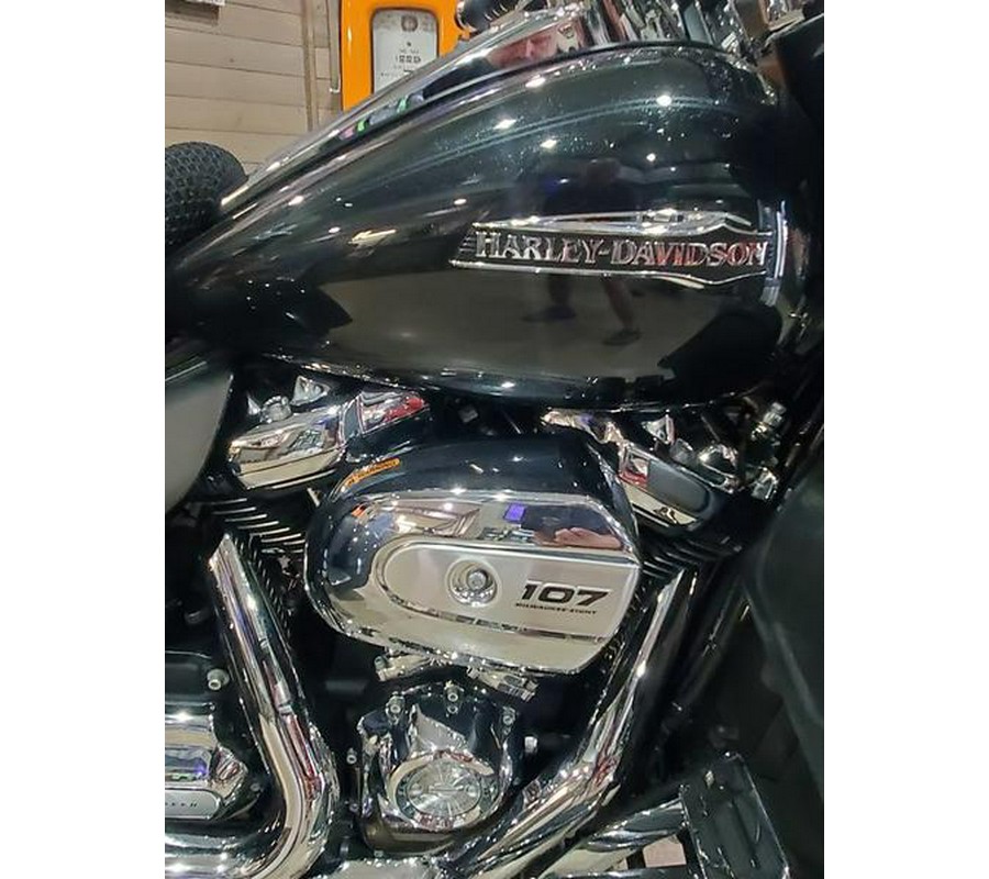 2018 Harley-Davidson® FLHTCUTG - Tri Glide® Ultra