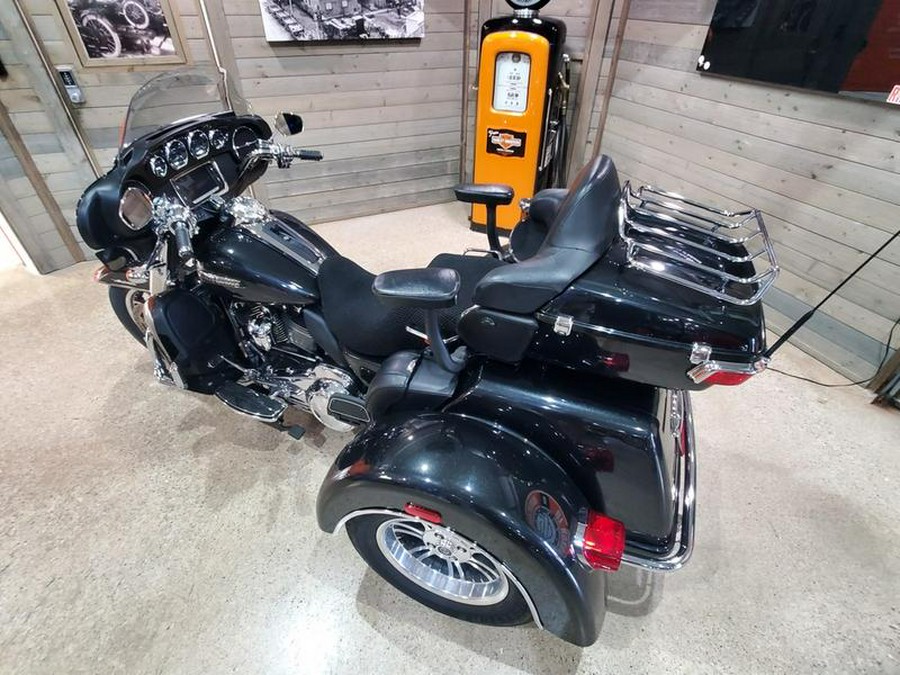 2018 Harley-Davidson® FLHTCUTG - Tri Glide® Ultra