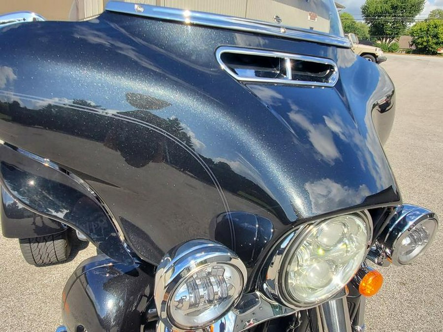 2018 Harley-Davidson® FLHTCUTG - Tri Glide® Ultra