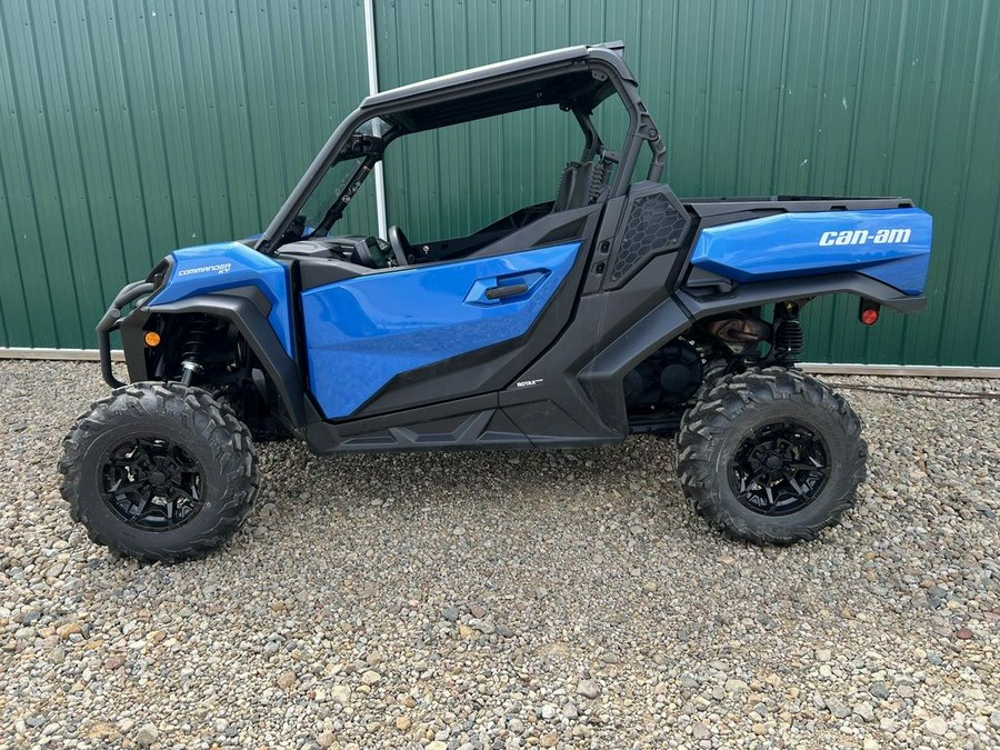 2023 Can-Am® Commander XT 700