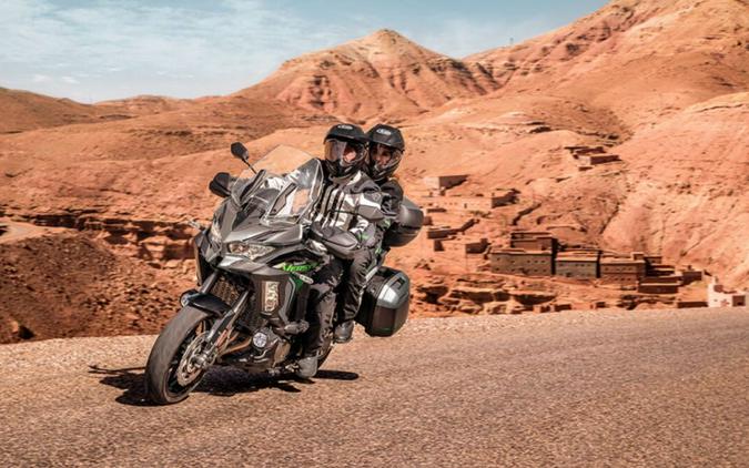 2022 Kawasaki Versys® 1000 SE LT+