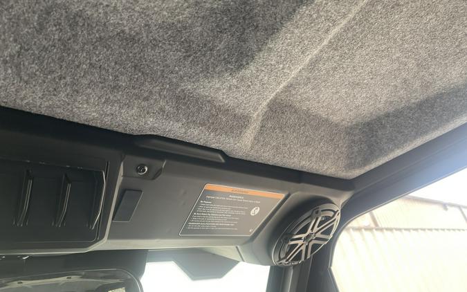 2026 Can-Am Defender MAX Limited HD11