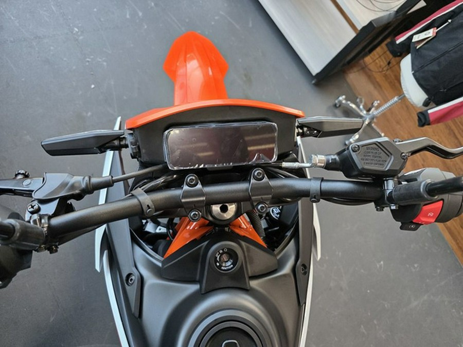 2026 KTM SMC 390 R