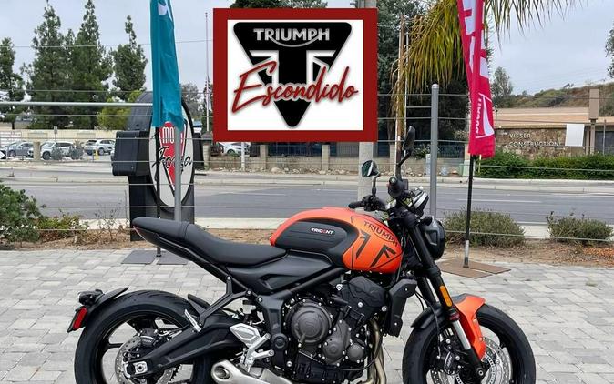 2023 Triumph Trident 660 Matte Baja Orange / Matte Storm Grey