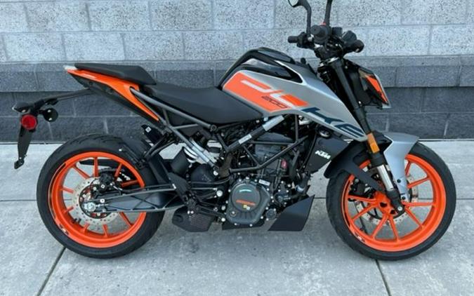 2023 KTM 200 Duke