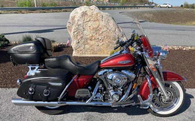 2007 Harley-Davidson® FLHRC - Road King® Classic