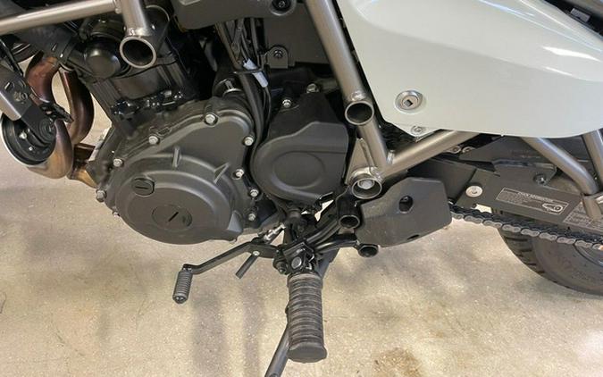 2024 Kawasaki Eliminator Pearl Storm Gray