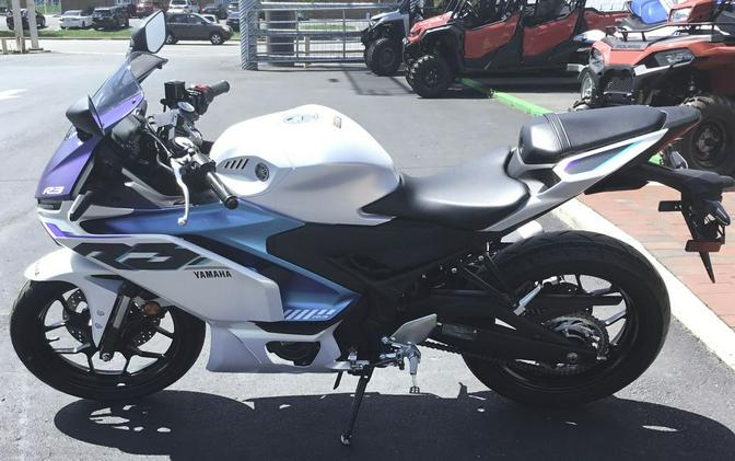 2025 Yamaha YZF-R3