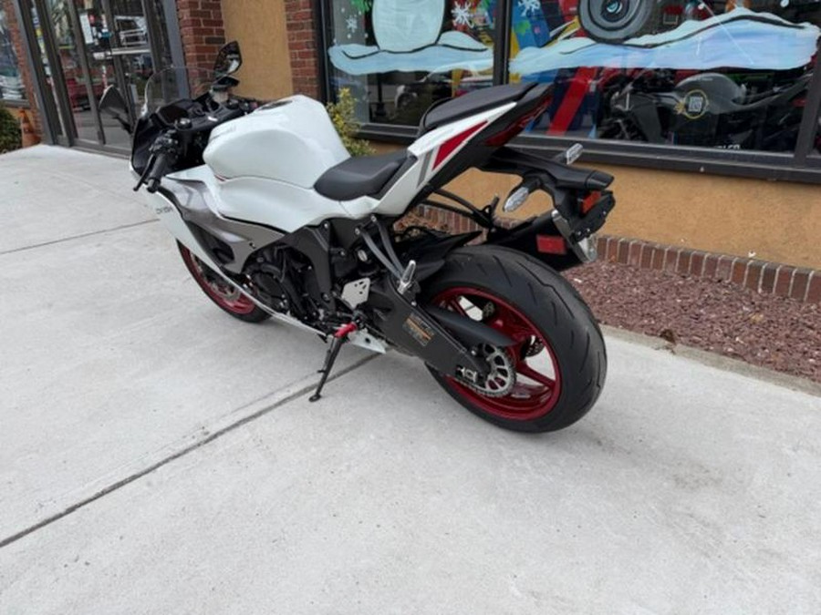 2025 Kawasaki Ninja® ZX™-6R