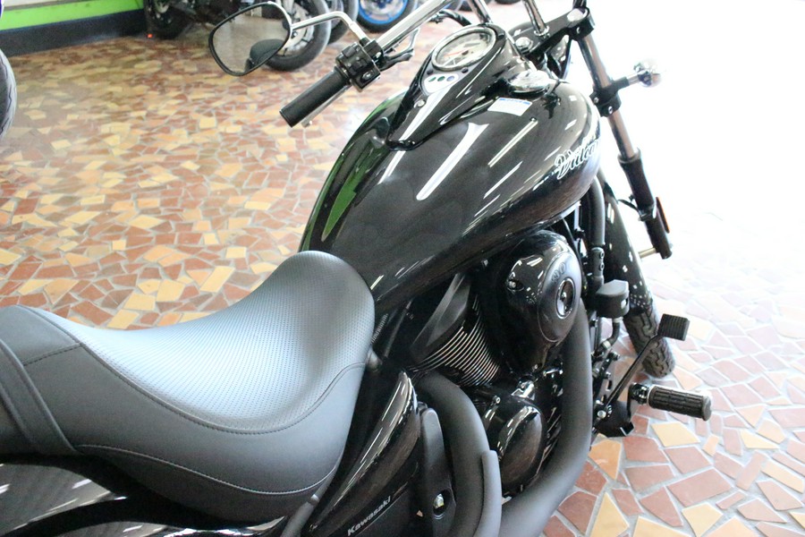 2026 Kawasaki Vulcan 900 Custom Metallic Spark Black - TA006256