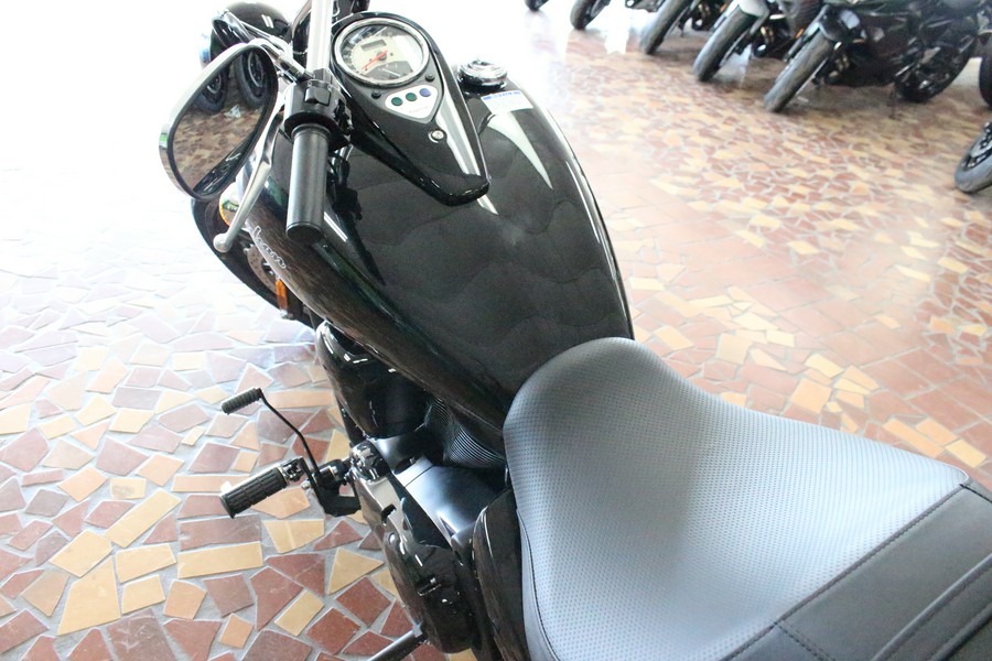 2026 Kawasaki Vulcan 900 Custom Metallic Spark Black - TA006256