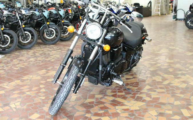 2026 Kawasaki Vulcan 900 Custom Metallic Spark Black - TA006256