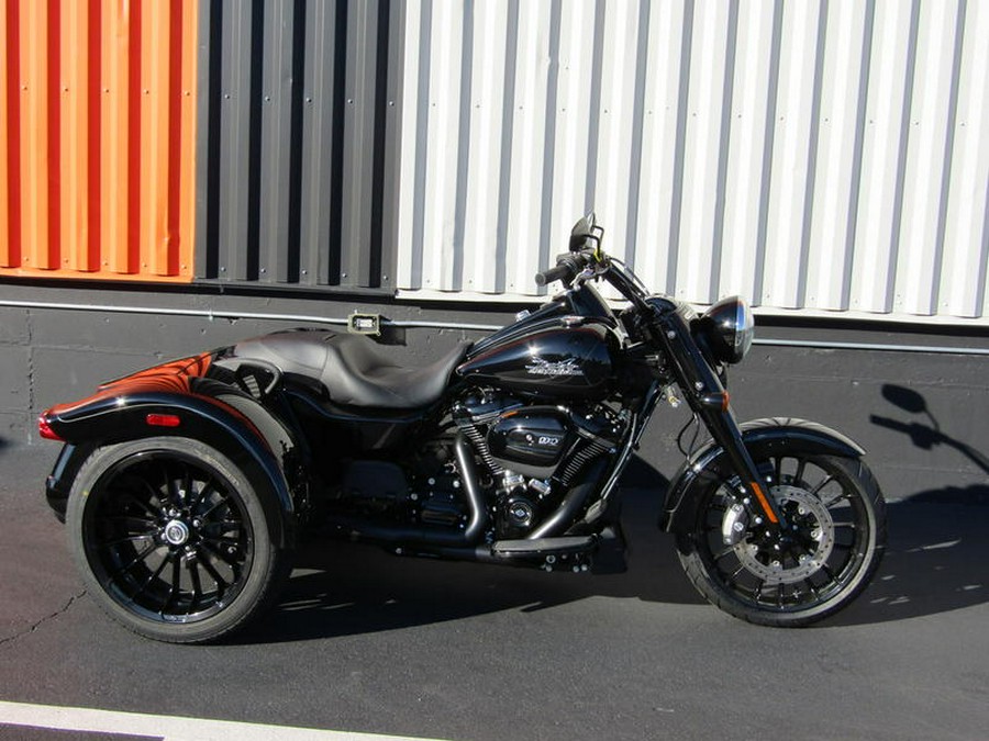 2023 Harley-Davidson® FLRT - Freewheeler®