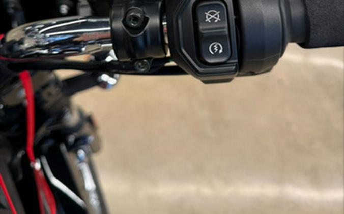 2025 Indian Scout Classic Limited +Tech Black Metallic