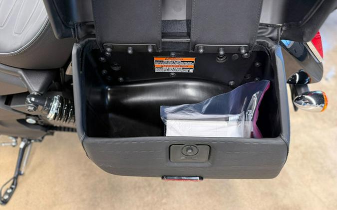 2025 Indian Scout Classic Limited +Tech Black Metallic