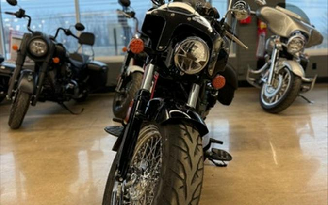 2025 Indian Scout Classic Limited +Tech Black Metallic