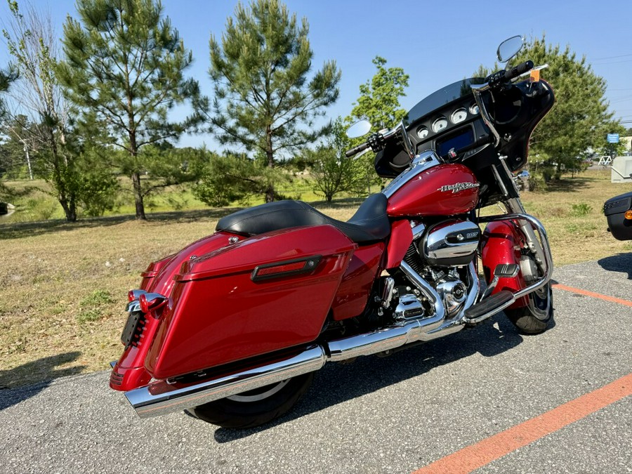 2019 Harley-Davidson® Street Glide® FLHX