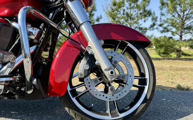 2019 Harley-Davidson® Street Glide® FLHX