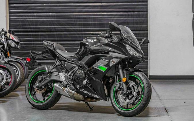 2019 Kawasaki Ninja 650 ABS Metallic Spark Black