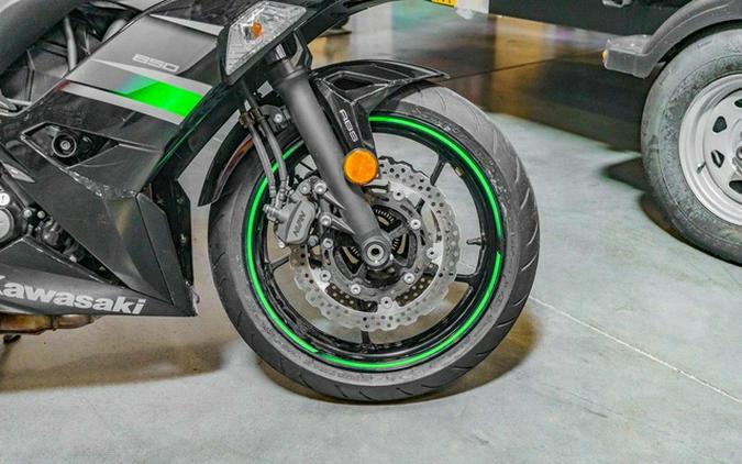 2019 Kawasaki Ninja 650 ABS Metallic Spark Black