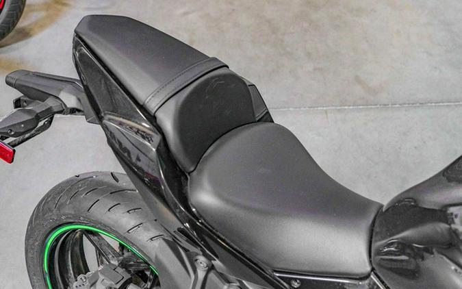 2019 Kawasaki Ninja 650 ABS Metallic Spark Black