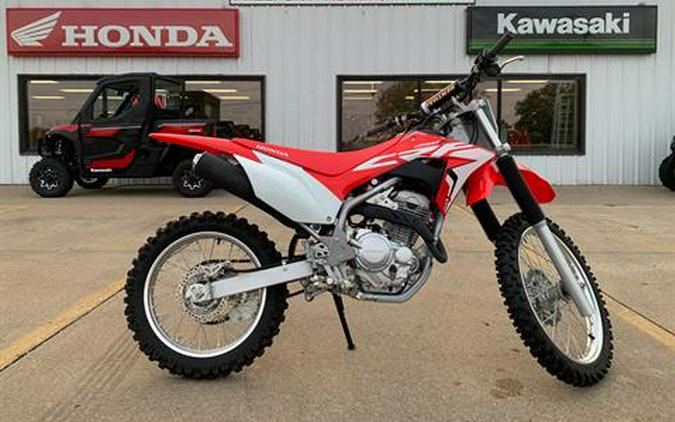 2019 Honda CRF250F Review (17 Fast Facts)