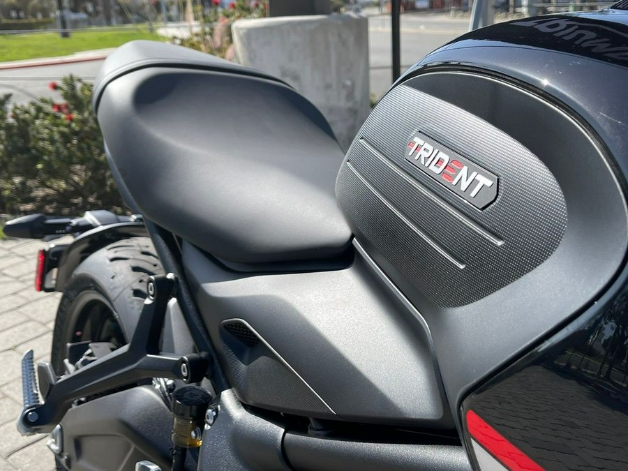 2023 Triumph Trident 660 Sapphire Black