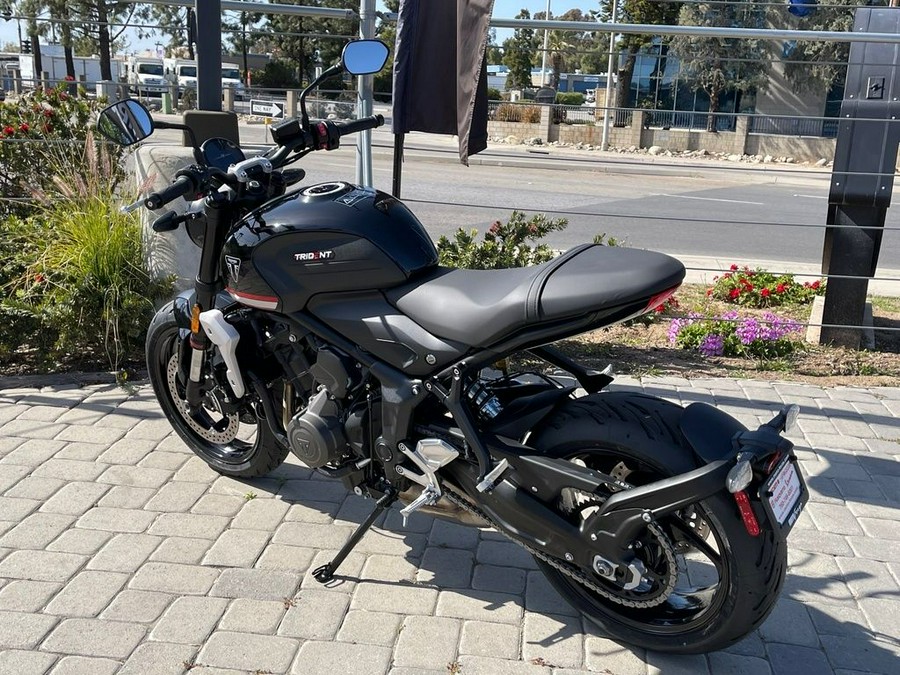 2023 Triumph Trident 660 Sapphire Black