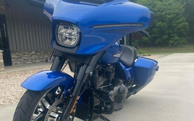 2024 Harley-Davidson Street Glide® Blue Burst - Black Finish