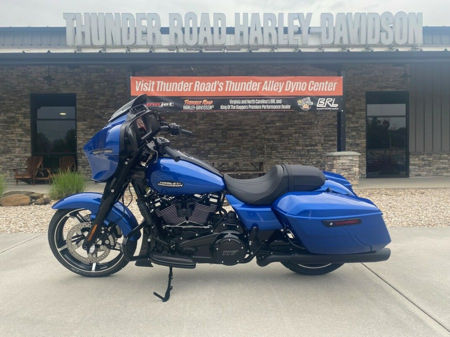 2024 Harley-Davidson Street Glide® Blue Burst - Black Finish