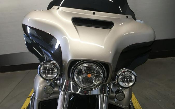 2018 Harley-Davidson® FLHTCU - Electra Glide® Ultra Classic®