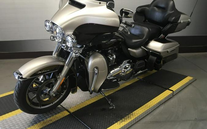 2018 Harley-Davidson® FLHTCU - Electra Glide® Ultra Classic®