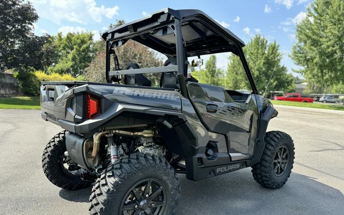 2025 Polaris Industries GENERAL XP 1000 ULTIMATE