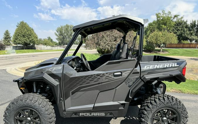 2025 Polaris Industries GENERAL XP 1000 ULTIMATE