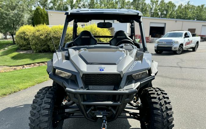 2025 Polaris Industries GENERAL XP 1000 ULTIMATE