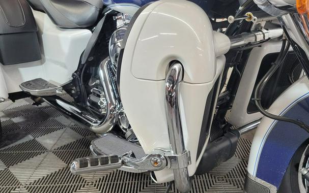 2015 Harley Davidson Triglide Flhtcutg