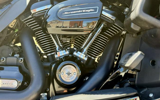 2020 Harley-Davidson® FLTRK Road Glide® Limited