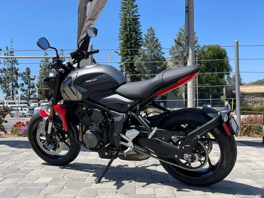 2023 Triumph Trident 660 Silver Ice Diablo Red